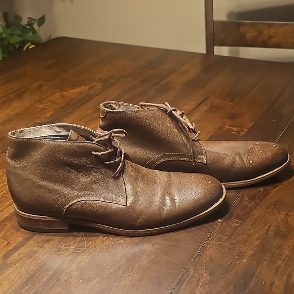 Florsheim Brown Leather Chukka Boots - Picture 3 of 4